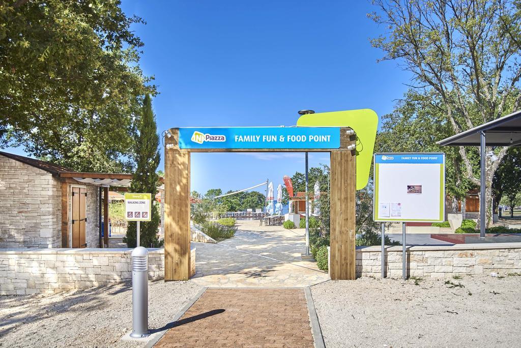 Mobile Homes Premium Vista Mare Park Umag By Camp4You Екстериор снимка