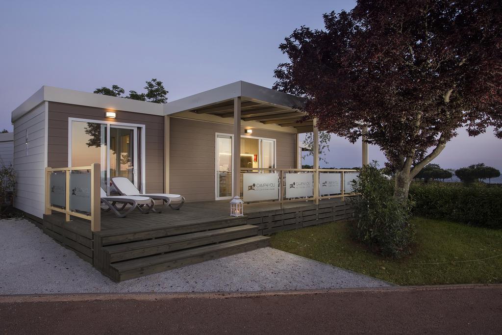 Mobile Homes Premium Vista Mare Park Umag By Camp4You Екстериор снимка