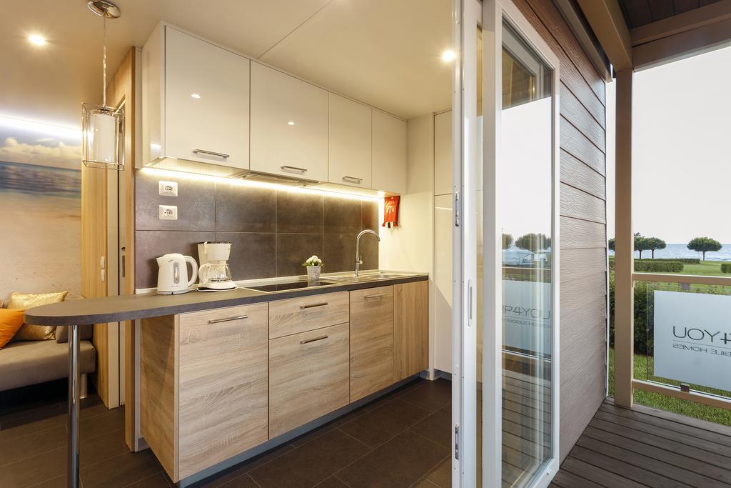 Mobile Homes Premium Vista Mare Park Umag By Camp4You Екстериор снимка